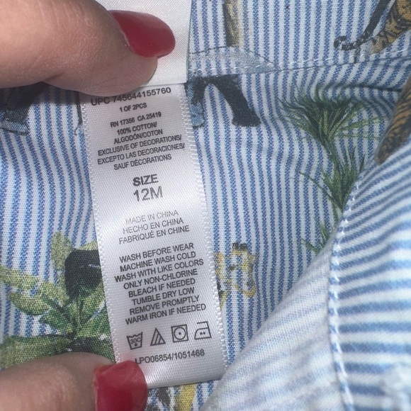 ⭐️NWT⭐️Little Me Safari Button Down and Short Set. Size 12m - Picture 6 of 7